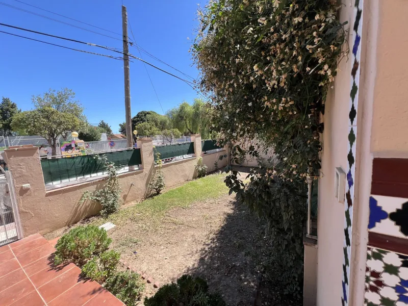 Beautiful Semi-Detached Villa in Excellent Condition – 325 m² Built