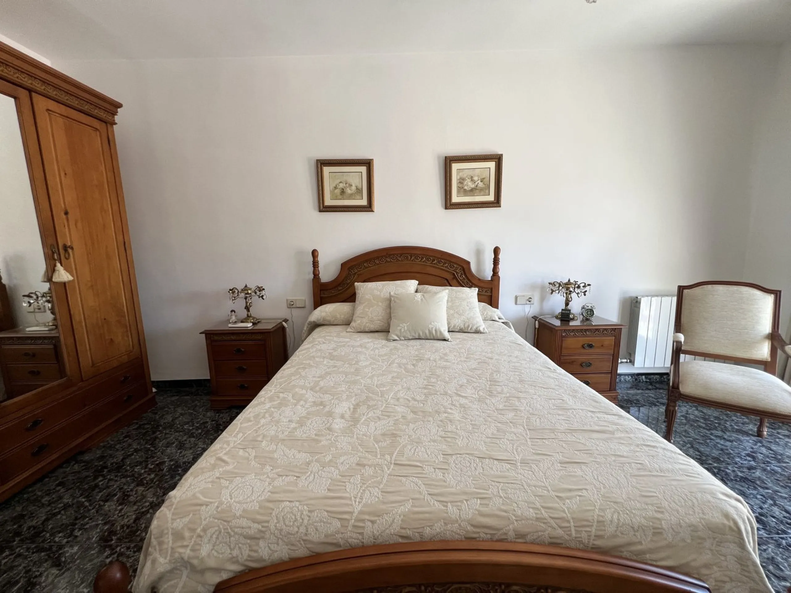 Beautiful Semi-Detached Villa in Excellent Condition – 325 m² Built