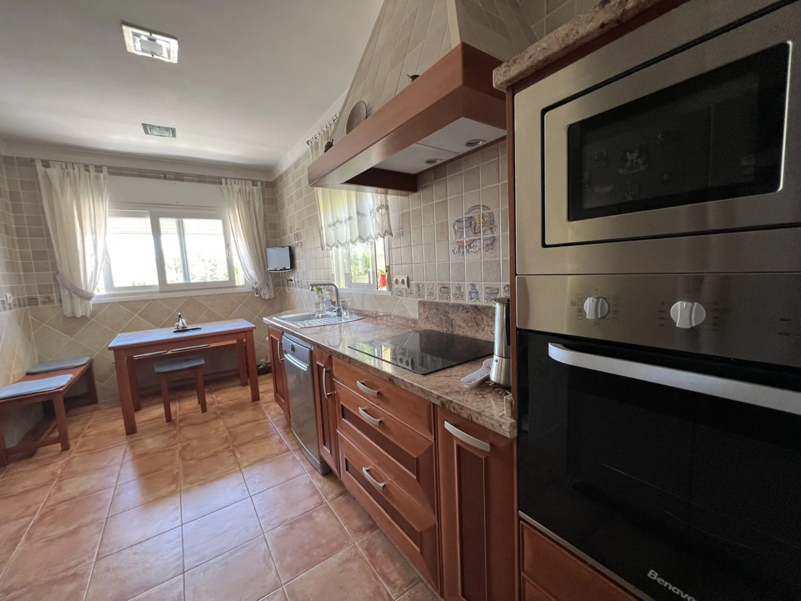 Beautiful Semi-Detached Villa in Excellent Condition – 325 m² Built