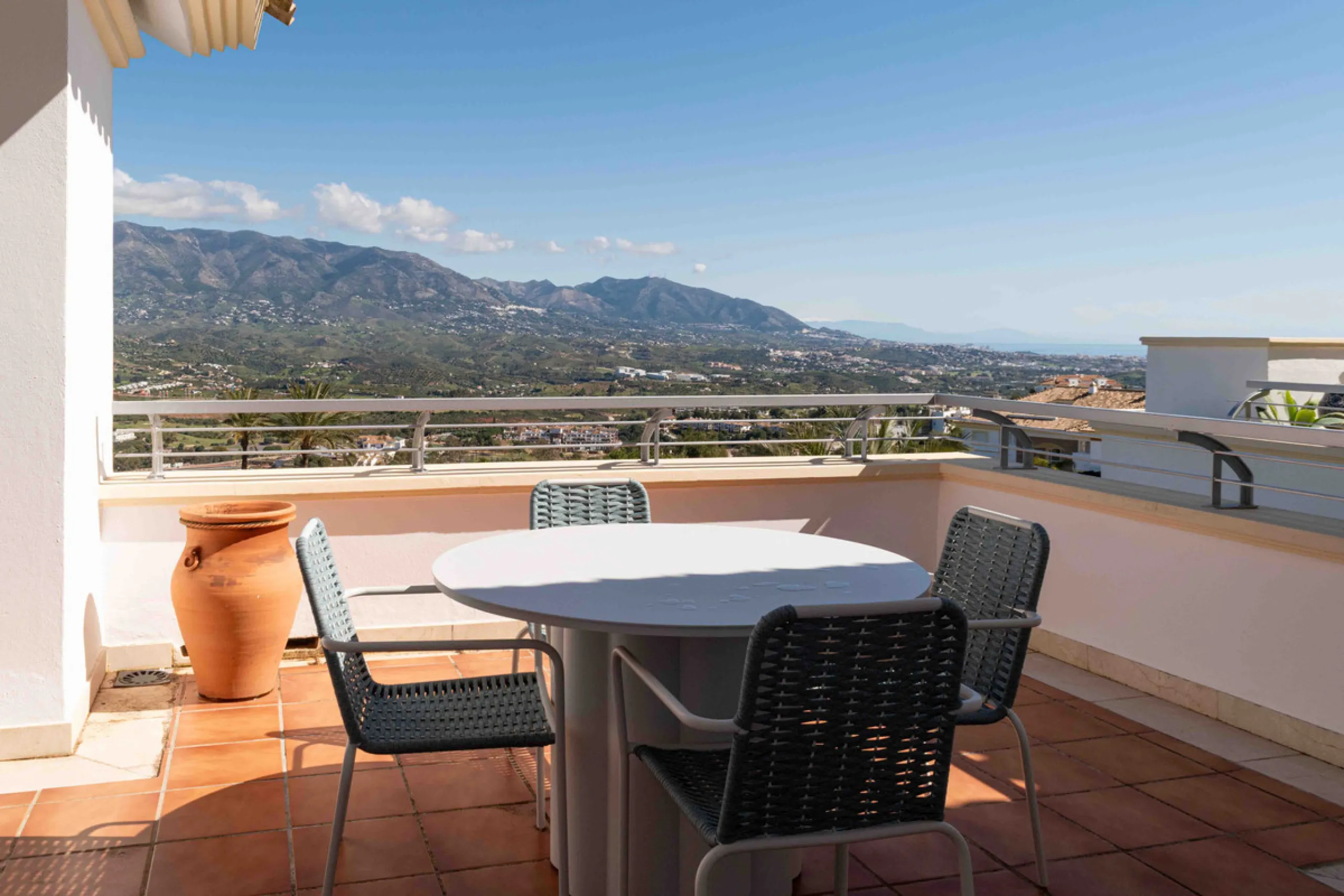 Apartment - Penthouse Duplex в продаже в Mijas, Málaga. В доме 3 спален и 3 ванных комнат. Площадь дома 149 м²