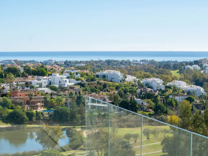 Stunning contemporary villa with panoramic mountain, golf and sea views in La Alqueria, Benahavis