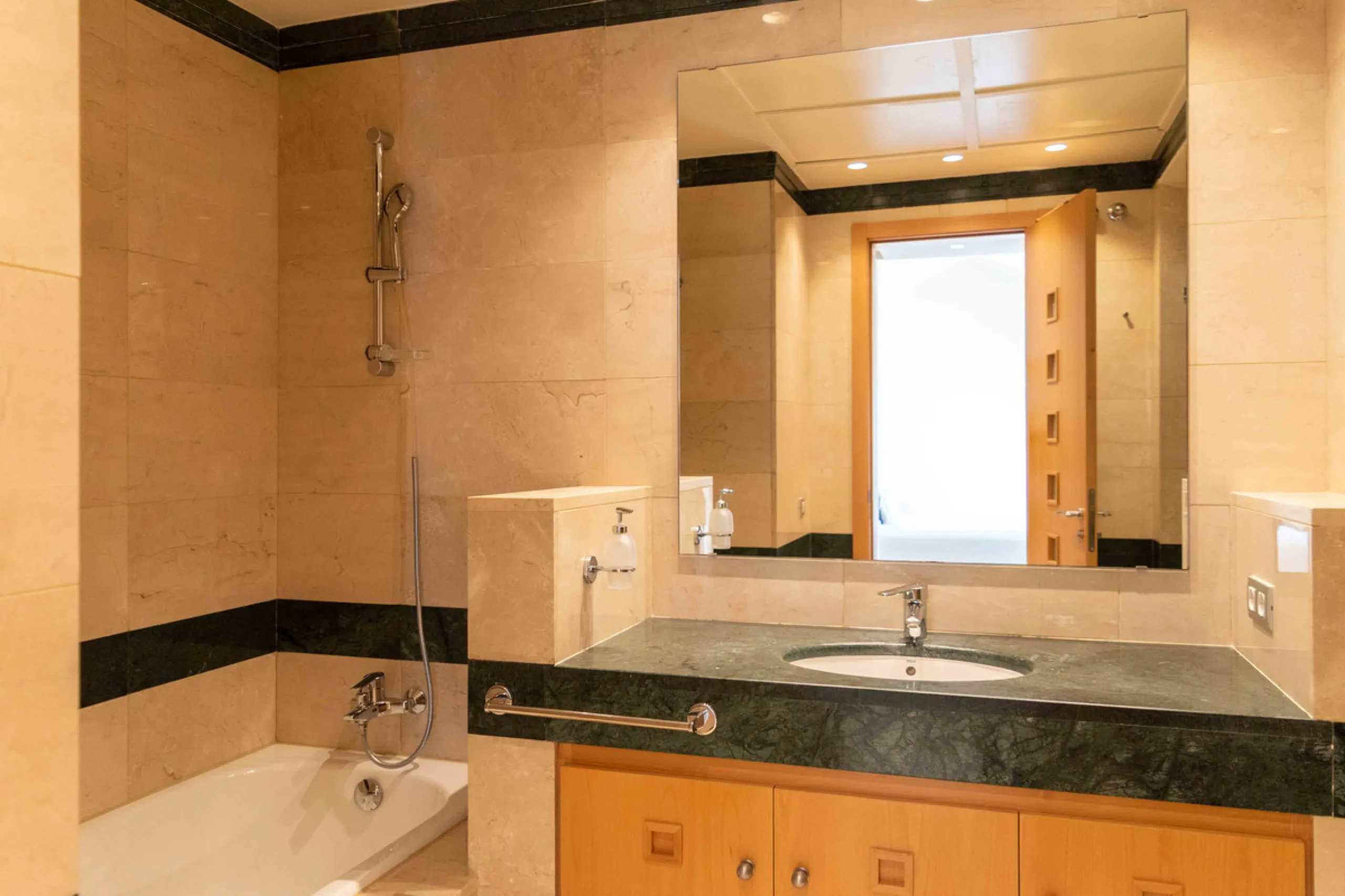 Apartment - Penthouse Duplex в продаже в Mijas, Málaga. В доме 3 спален и 3 ванных комнат. Площадь дома 149 м²