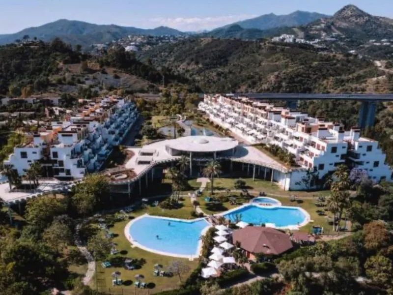 Apartment - Middle Floor Apartment в продаже в Benahavís, Málaga. В доме 1 спален и 1 ванных комнат. Площадь дома 73 м²