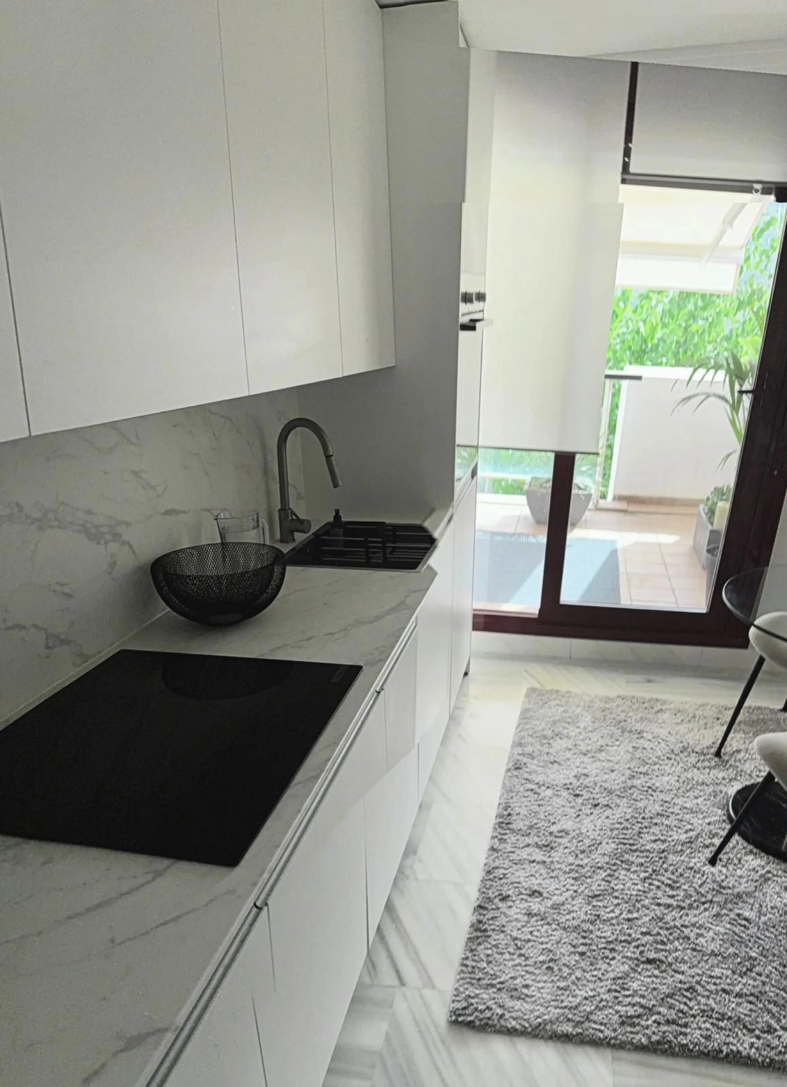 Apartment - Middle Floor Apartment в продаже в Benahavís, Málaga. В доме 1 спален и 1 ванных комнат. Площадь дома 73 м²