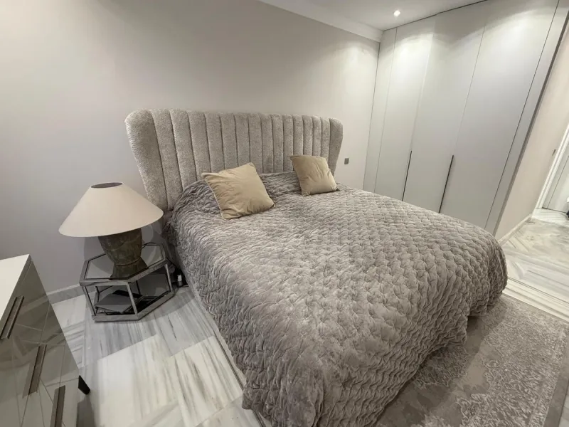 Apartment - Middle Floor Apartment в продаже в Benahavís, Málaga. В доме 1 спален и 1 ванных комнат. Площадь дома 73 м²