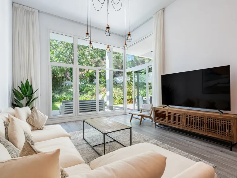 Apartment - Ground Floor Apartment в продаже в Benahavís, Málaga. В доме 3 спален и 2 ванных комнат. Площадь дома 227 м². Площадь участка 270 м²