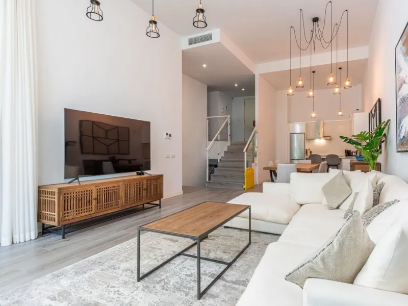 Apartment - Ground Floor Apartment в продаже в Benahavís, Málaga. В доме 3 спален и 2 ванных комнат. Площадь дома 227 м². Площадь участка 270 м²