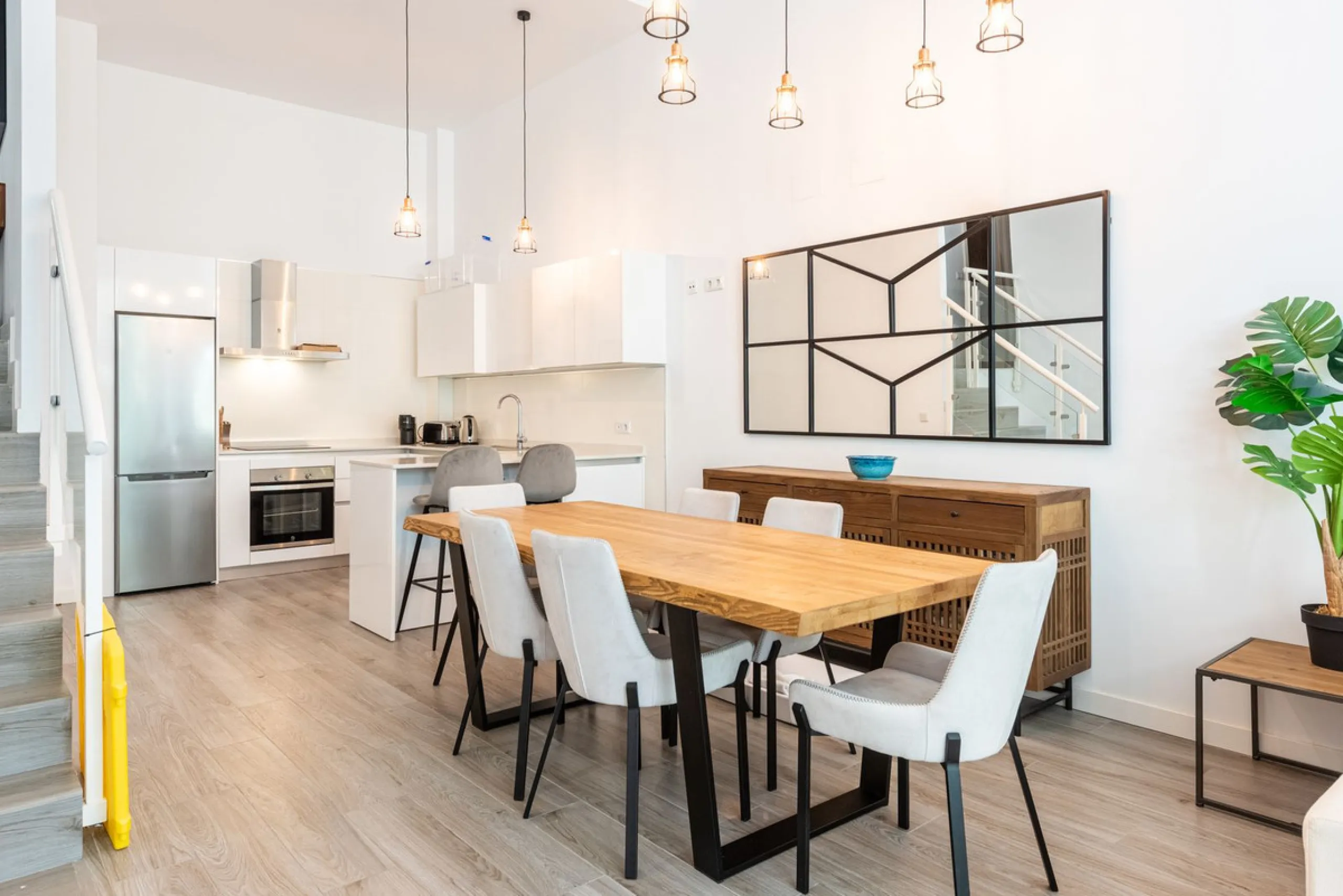 Apartment - Ground Floor Apartment в продаже в Benahavís, Málaga. В доме 3 спален и 2 ванных комнат. Площадь дома 227 м². Площадь участка 270 м²