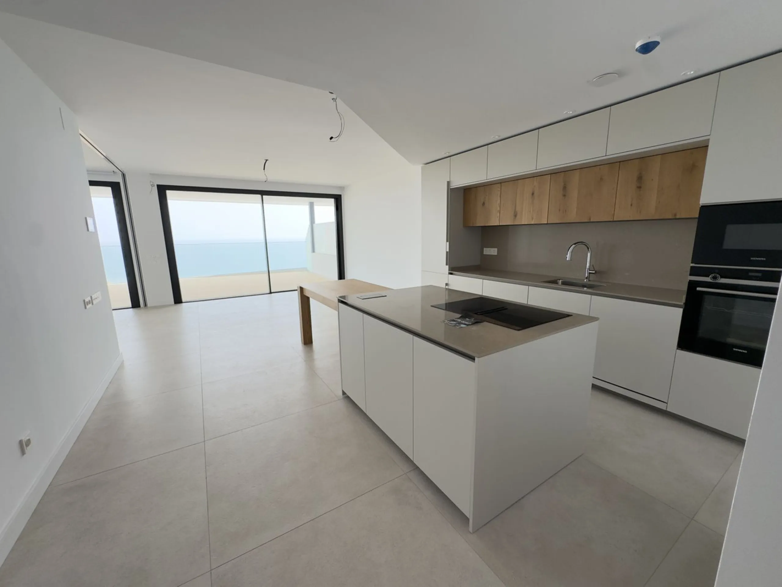 Apartment - Middle Floor Apartment в продаже в Fuengirola, Málaga. В доме 2 спален и 2 ванных комнат. Площадь дома 86 м²