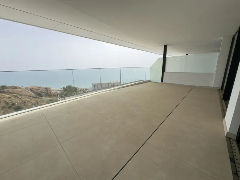 Apartment - Middle Floor Apartment в продаже в Fuengirola, Málaga. В доме 2 спален и 2 ванных комнат. Площадь дома 86 м²
