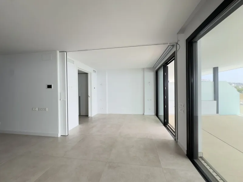 Apartment - Middle Floor Apartment в продаже в Fuengirola, Málaga. В доме 2 спален и 2 ванных комнат. Площадь дома 86 м²