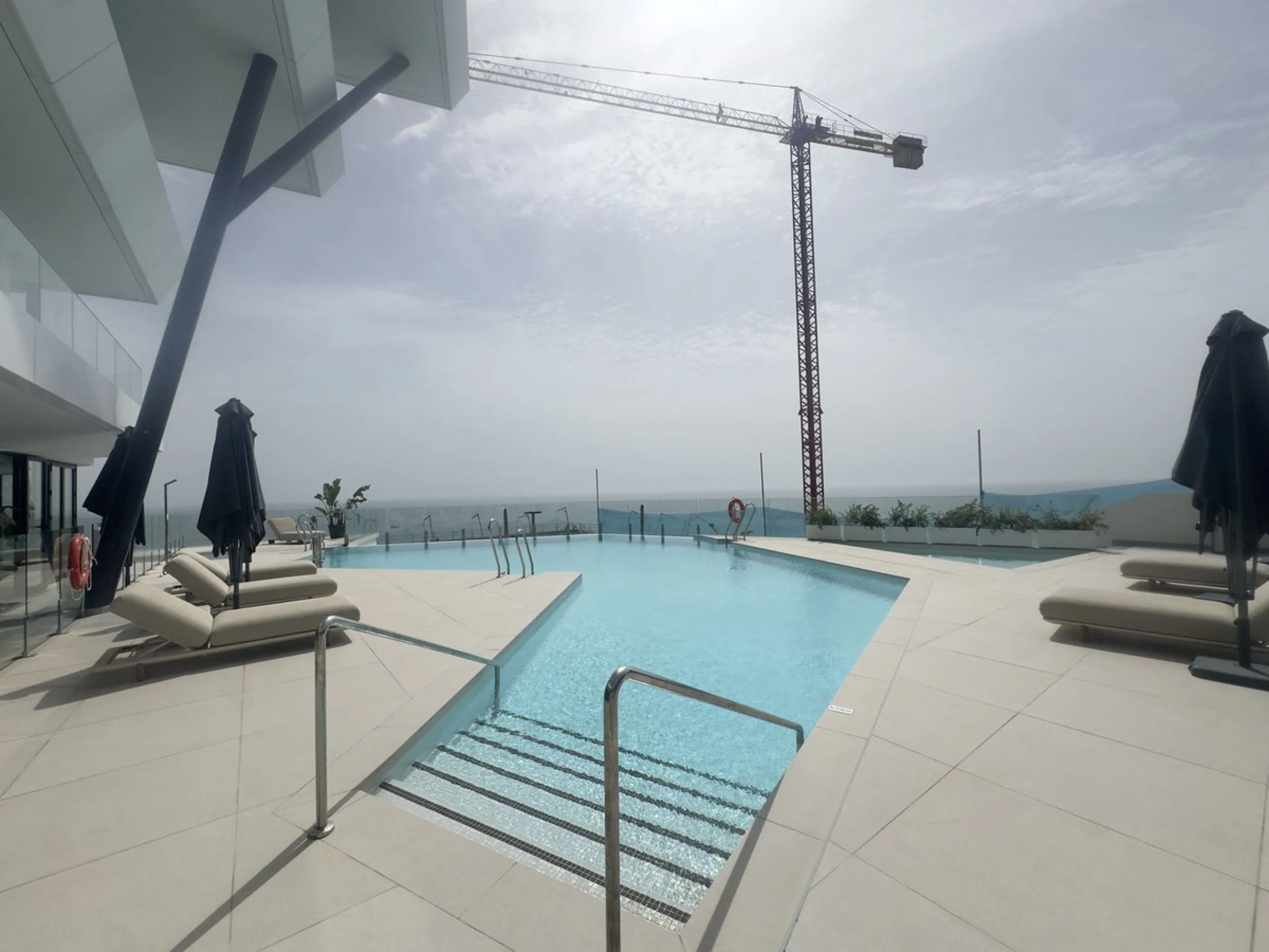 Apartment - Middle Floor Apartment в продаже в Fuengirola, Málaga. В доме 2 спален и 2 ванных комнат. Площадь дома 86 м²