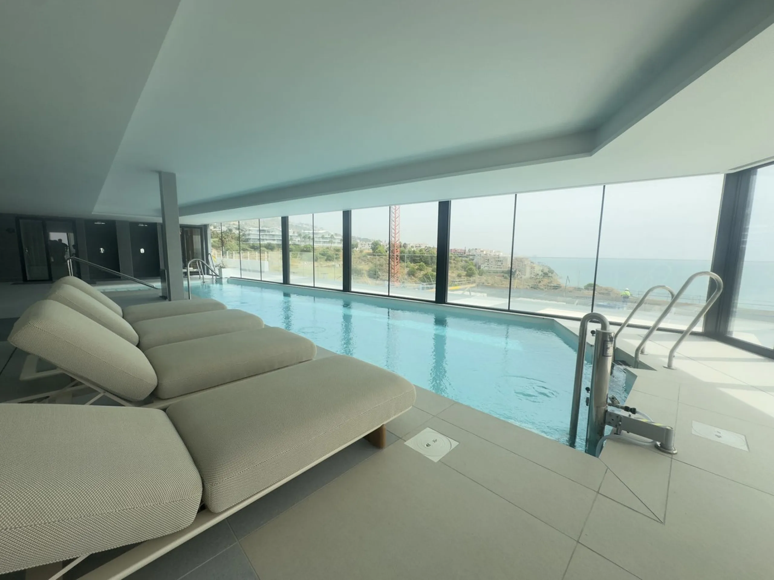 Apartment - Middle Floor Apartment в продаже в Fuengirola, Málaga. В доме 2 спален и 2 ванных комнат. Площадь дома 86 м²