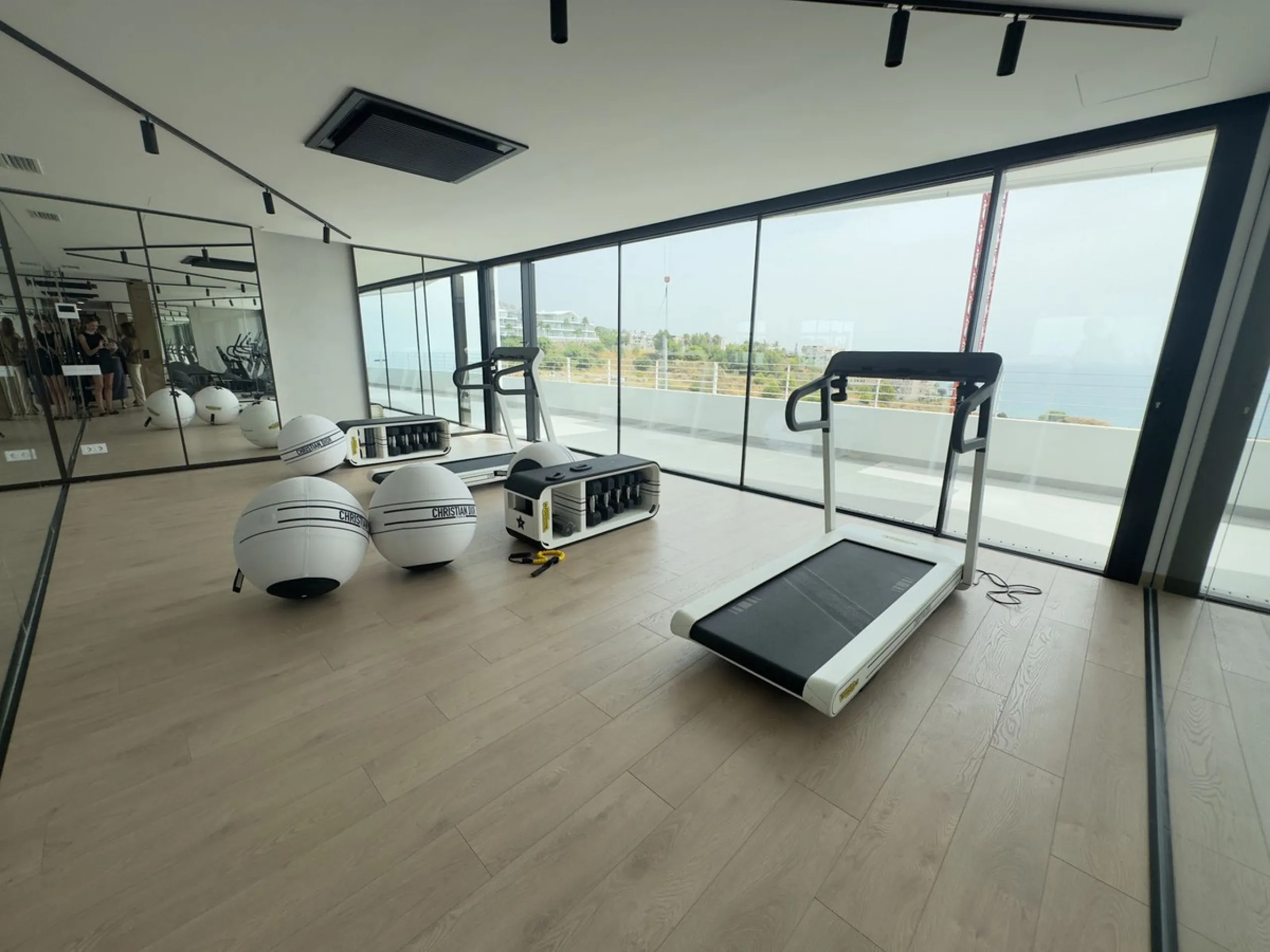 Apartment - Middle Floor Apartment в продаже в Fuengirola, Málaga. В доме 2 спален и 2 ванных комнат. Площадь дома 86 м²