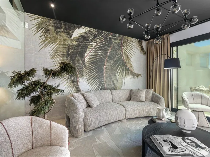 Contemporary and luxurious four level family home offering stunning panoramic views only 10 minutes to Sotogrande.