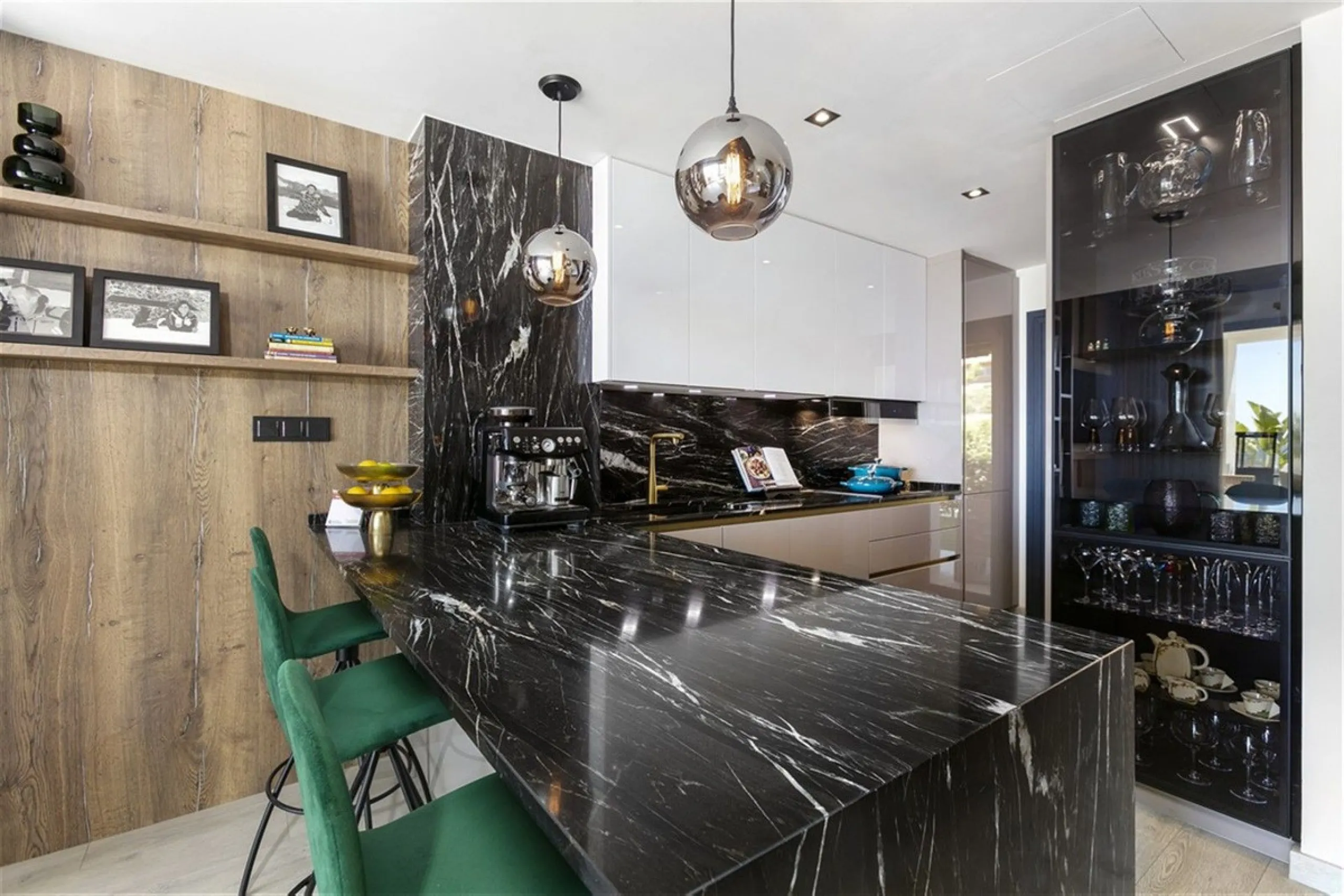 Contemporary and luxurious four level family home offering stunning panoramic views only 10 minutes to Sotogrande.