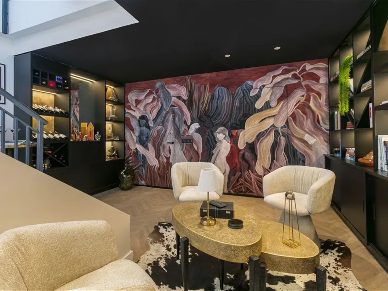 Contemporary and luxurious four level family home offering stunning panoramic views only 10 minutes to Sotogrande.