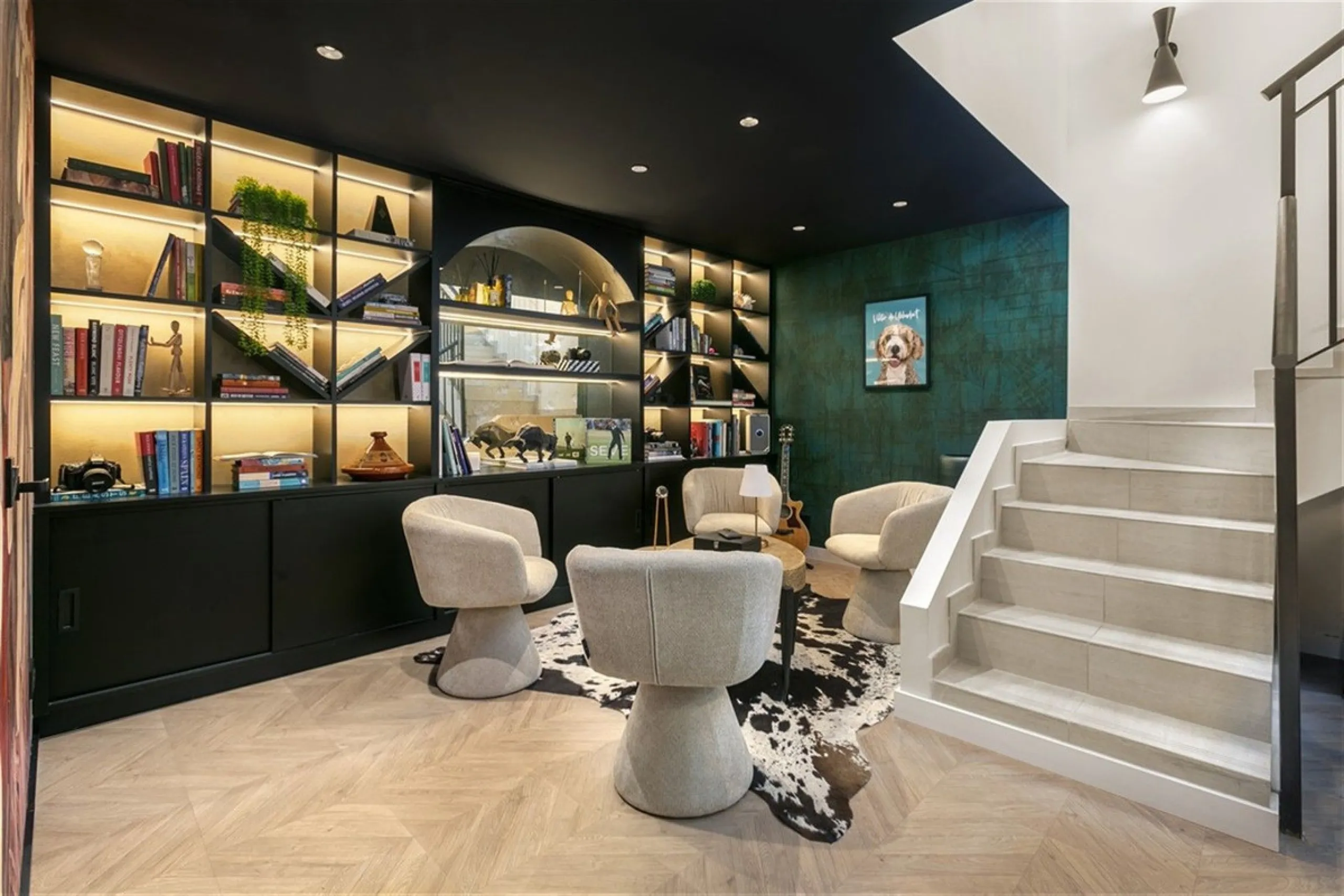 Contemporary and luxurious four level family home offering stunning panoramic views only 10 minutes to Sotogrande.
