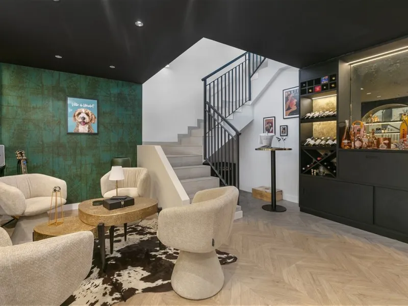 Contemporary and luxurious four level family home offering stunning panoramic views only 10 minutes to Sotogrande.