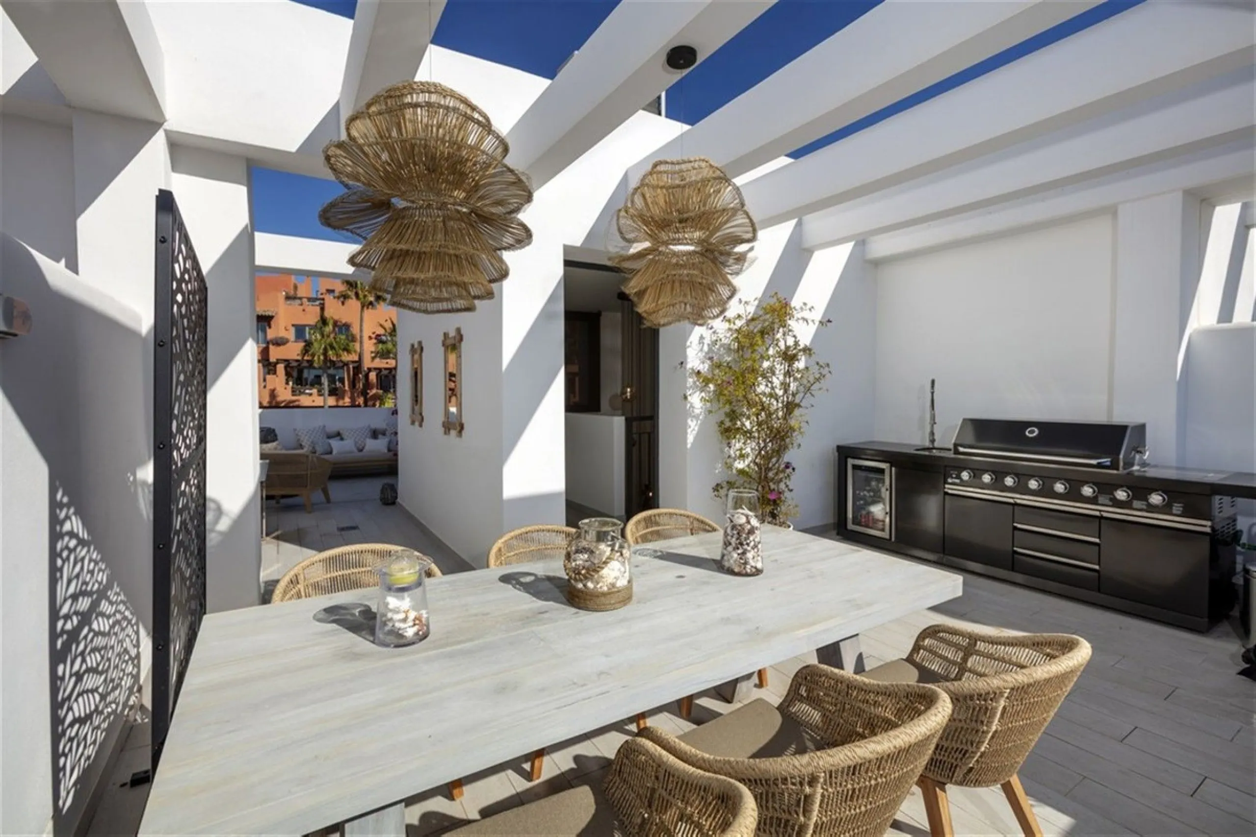 Contemporary and luxurious four level family home offering stunning panoramic views only 10 minutes to Sotogrande.