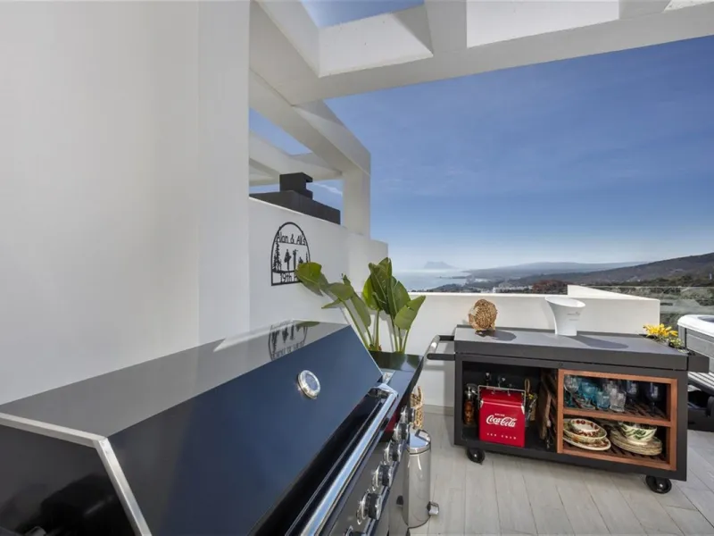 Contemporary and luxurious four level family home offering stunning panoramic views only 10 minutes to Sotogrande.