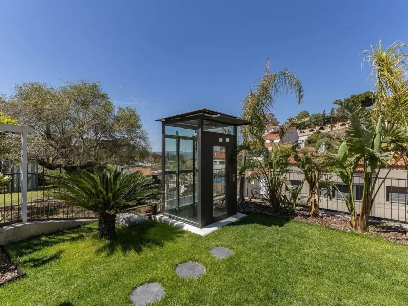 Renovated Contemporary Home with Private Pool in Esplugues de Llobregat, Barcelona