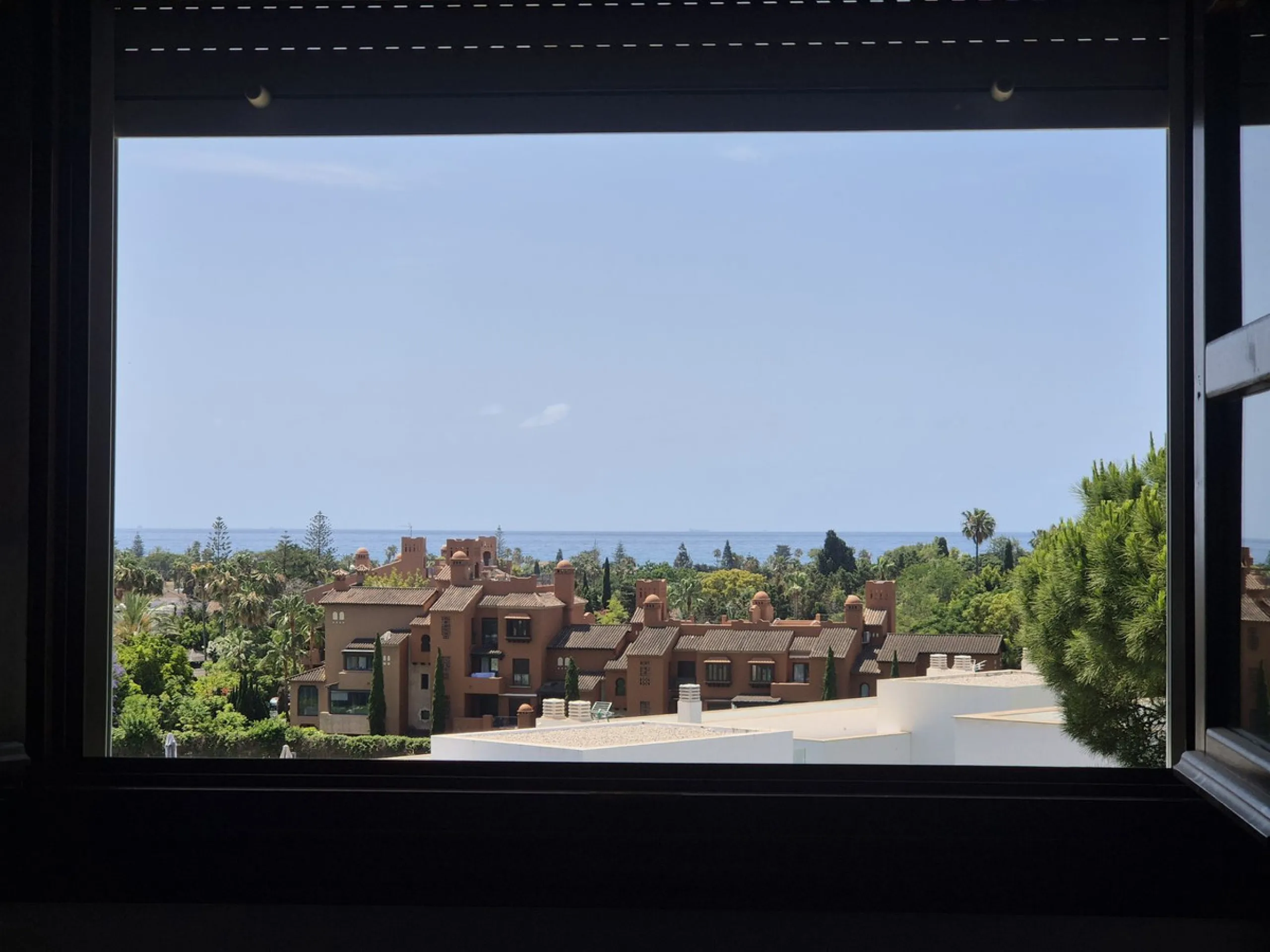 Beachside, 5 minutes from Puerto Banús