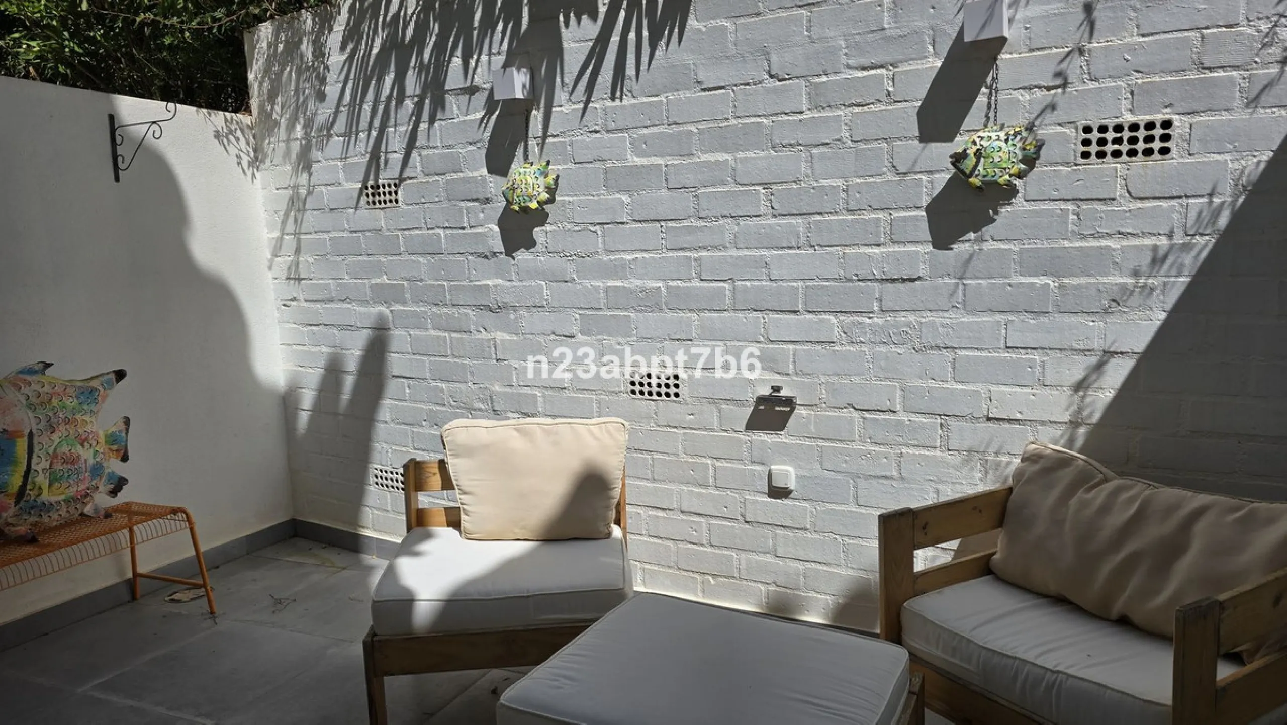 This beautiful townhouse has been TOTALLY RENOVATED to a high standard and is located in Zahara de Istan, just an 8-minute drive from Marbella's Golden Mile.