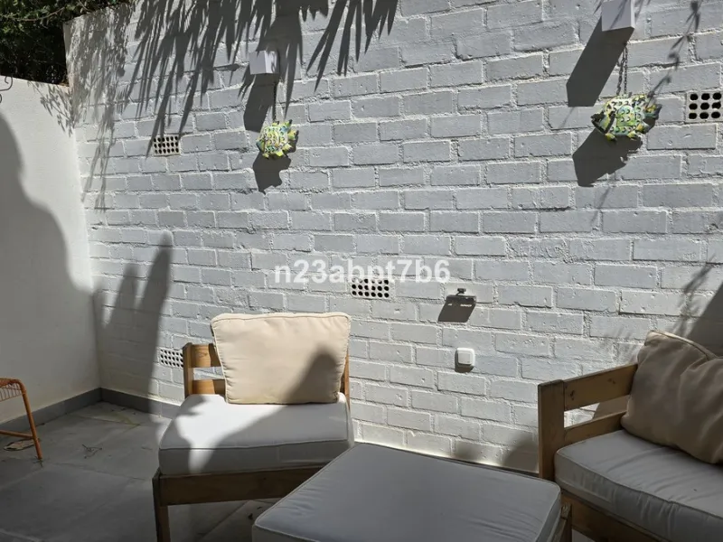 This beautiful townhouse has been TOTALLY RENOVATED to a high standard and is located in Zahara de Istan, just an 8-minute drive from Marbella's Golden Mile.