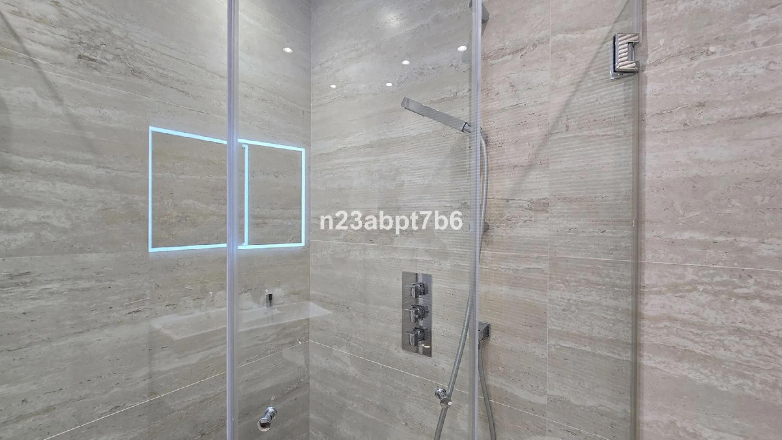 This beautiful townhouse has been TOTALLY RENOVATED to a high standard and is located in Zahara de Istan, just an 8-minute drive from Marbella's Golden Mile.