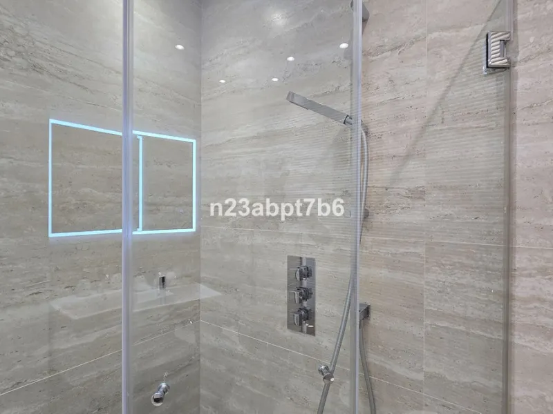 This beautiful townhouse has been TOTALLY RENOVATED to a high standard and is located in Zahara de Istan, just an 8-minute drive from Marbella's Golden Mile.