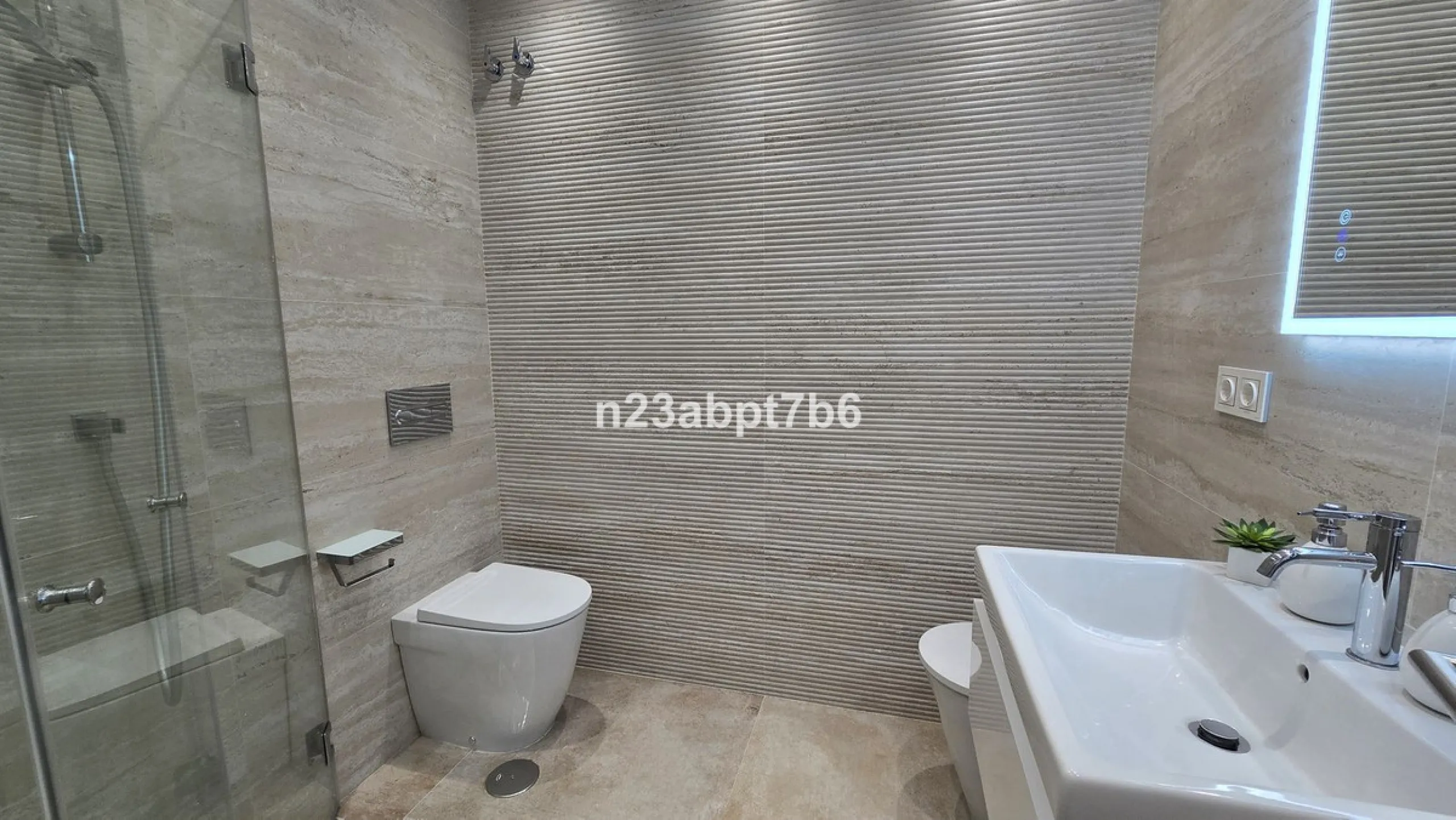 This beautiful townhouse has been TOTALLY RENOVATED to a high standard and is located in Zahara de Istan, just an 8-minute drive from Marbella's Golden Mile.