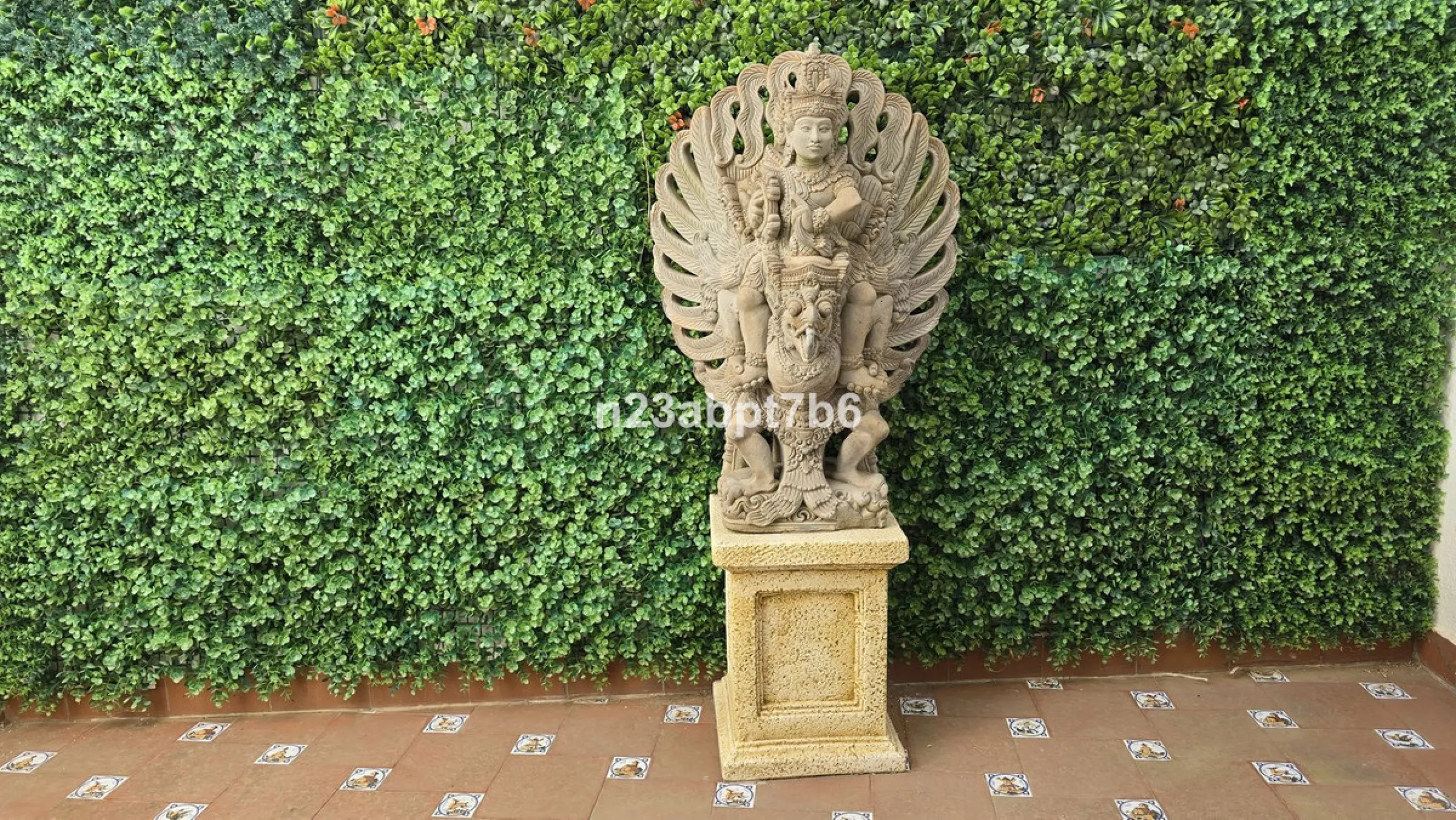 This beautiful townhouse has been TOTALLY RENOVATED to a high standard and is located in Zahara de Istan, just an 8-minute drive from Marbella's Golden Mile.