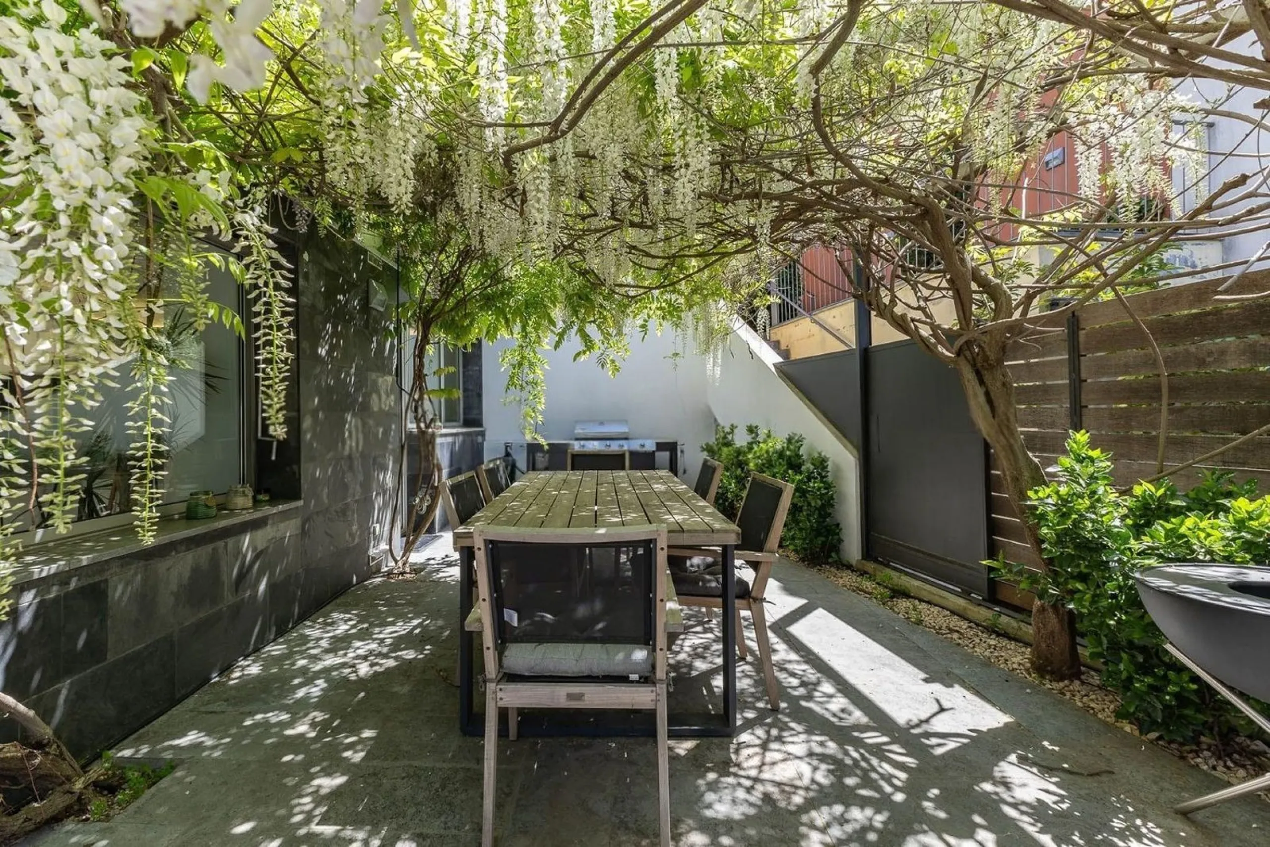 Renovated Contemporary Home with Private Pool in Esplugues de Llobregat, Barcelona
