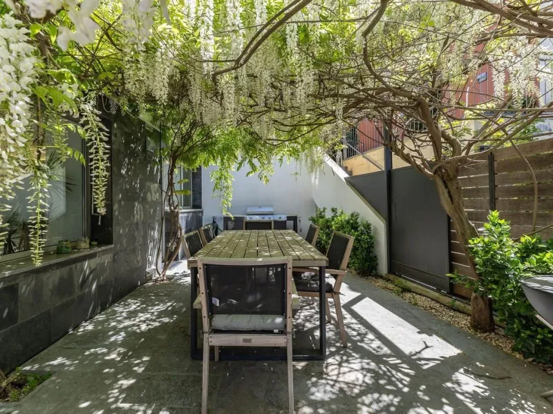 Renovated Contemporary Home with Private Pool in Esplugues de Llobregat, Barcelona