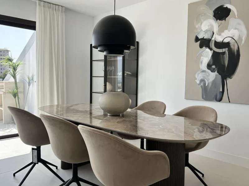 Apartment - Penthouse в продаже в Fuengirola, Málaga. В доме 3 спален и 2 ванных комнат. Площадь дома 124 м²