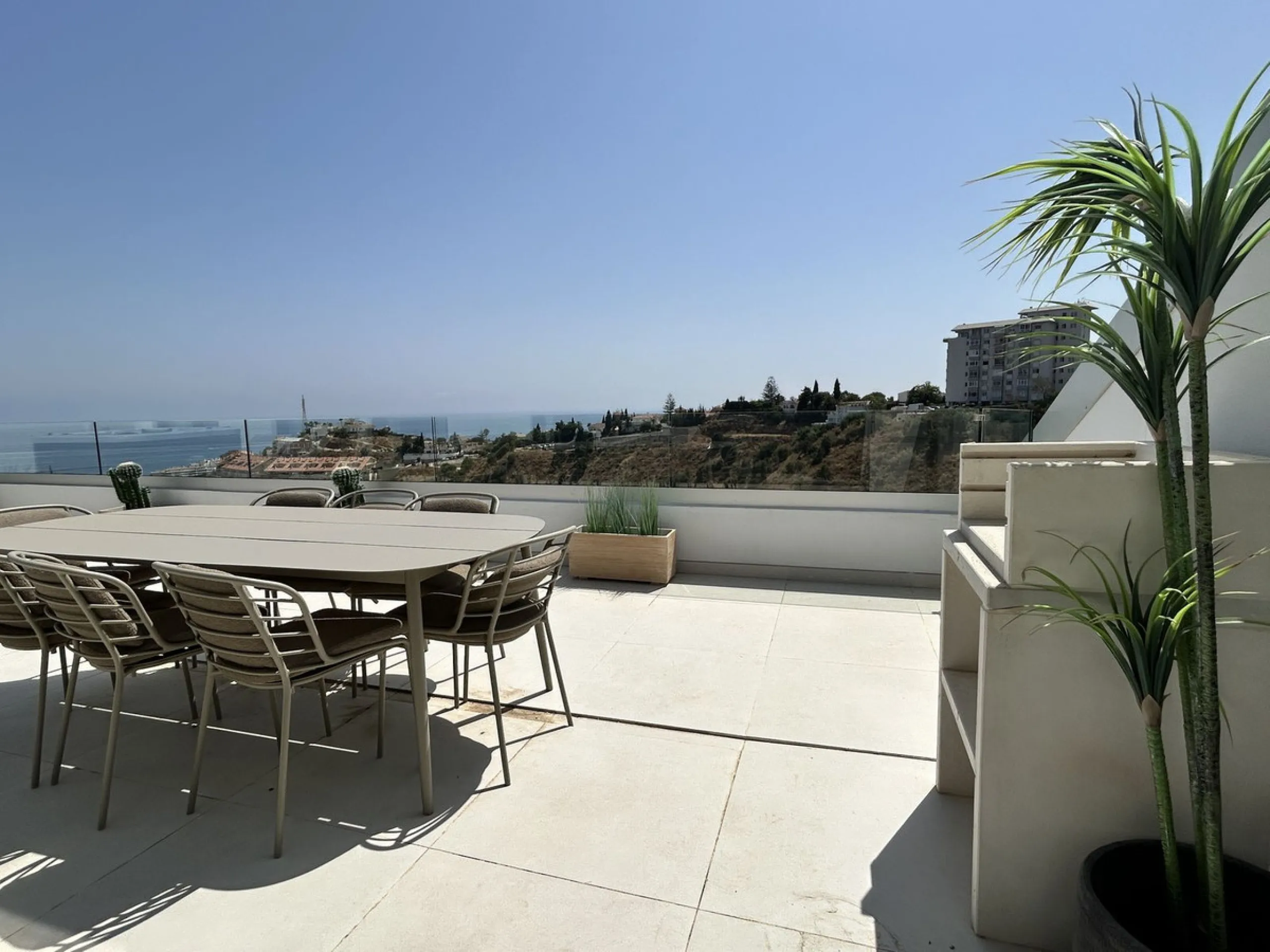 Apartment - Penthouse в продаже в Fuengirola, Málaga. В доме 3 спален и 2 ванных комнат. Площадь дома 124 м²