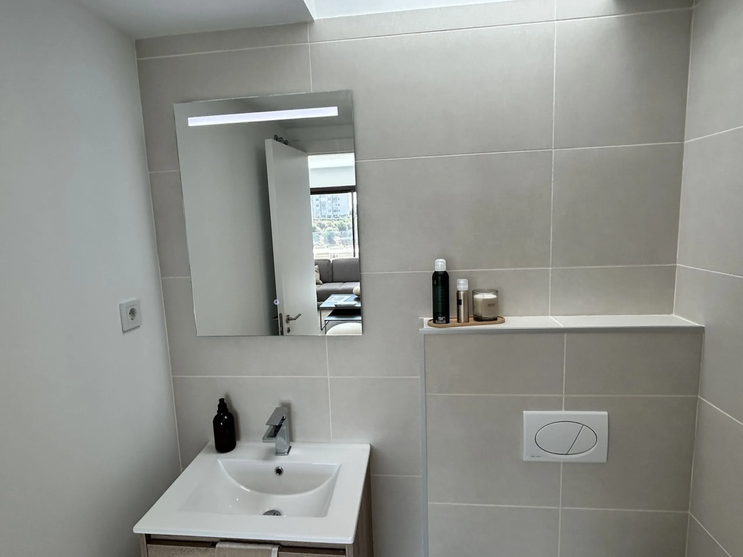 Apartment - Penthouse в продаже в Fuengirola, Málaga. В доме 3 спален и 2 ванных комнат. Площадь дома 124 м²