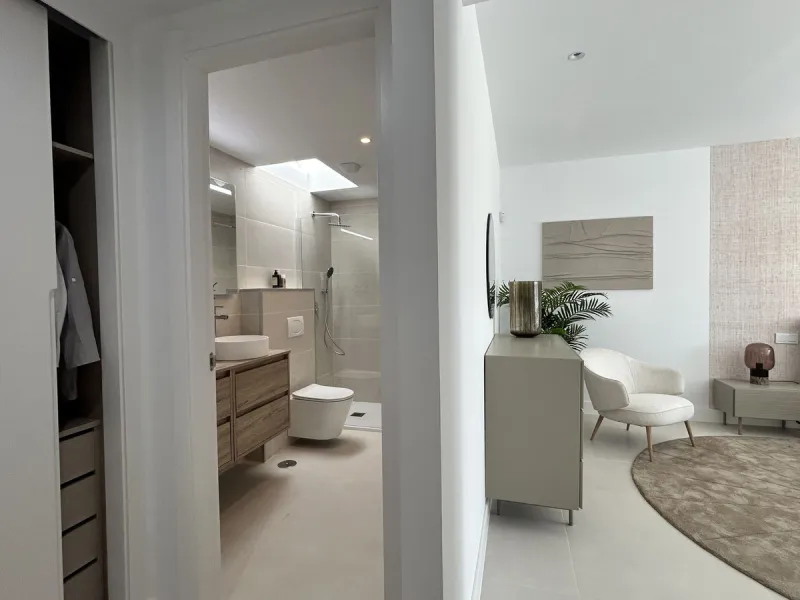 Apartment - Penthouse в продаже в Fuengirola, Málaga. В доме 3 спален и 2 ванных комнат. Площадь дома 124 м²