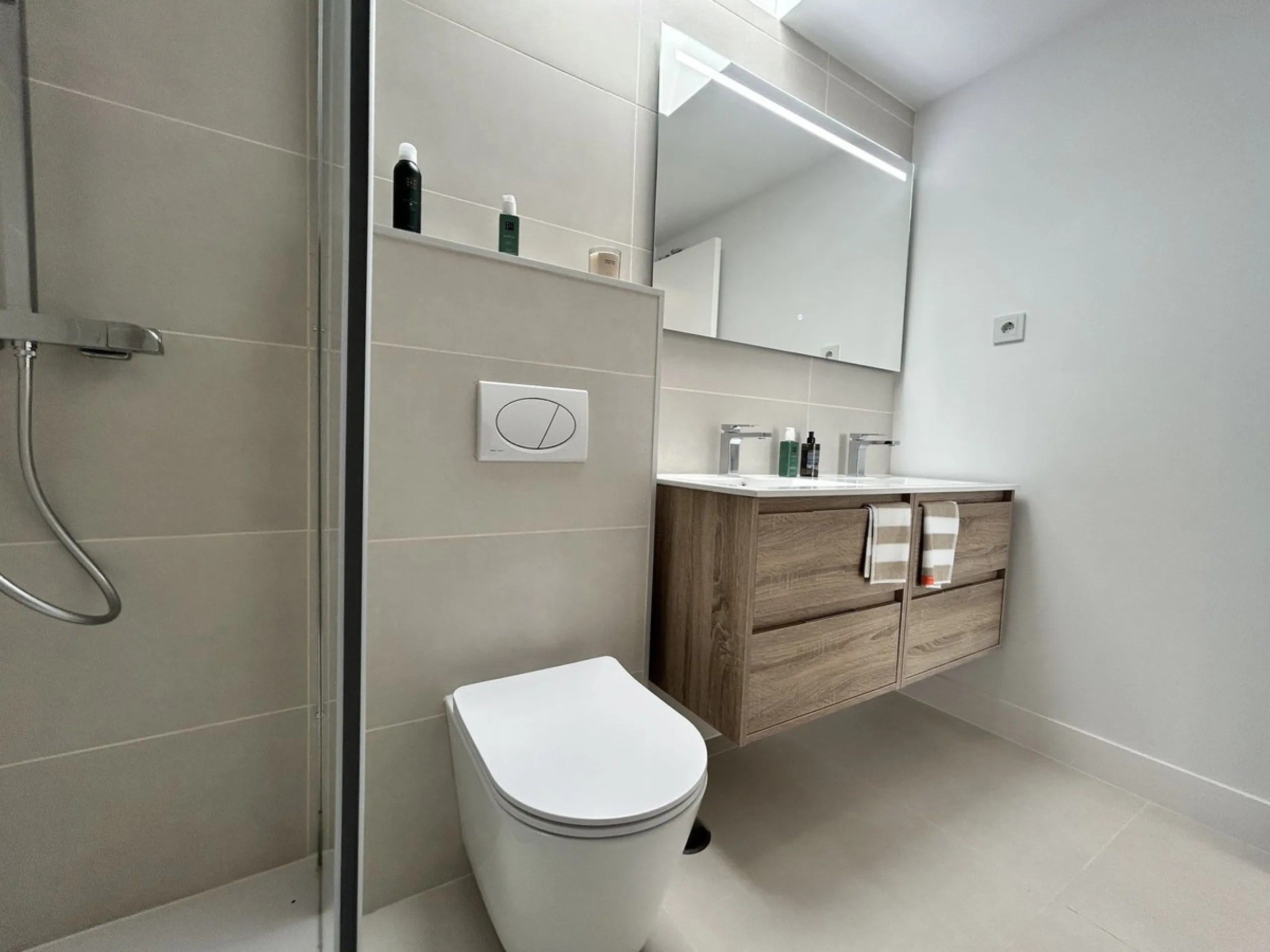 Apartment - Penthouse в продаже в Fuengirola, Málaga. В доме 3 спален и 2 ванных комнат. Площадь дома 124 м²