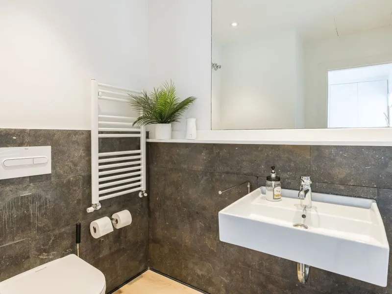 Renovated Contemporary Home with Private Pool in Esplugues de Llobregat, Barcelona