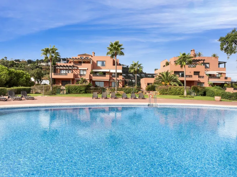 Spacious renovated 2-Bedroom Apartment with Panoramic Views in Los Vinedos, La Mairena