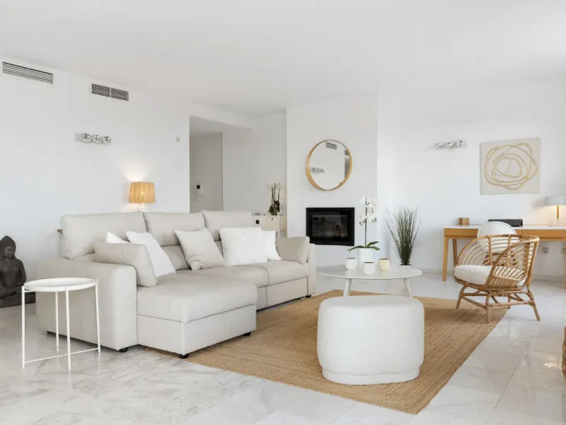 Spacious renovated 2-Bedroom Apartment with Panoramic Views in Los Vinedos, La Mairena