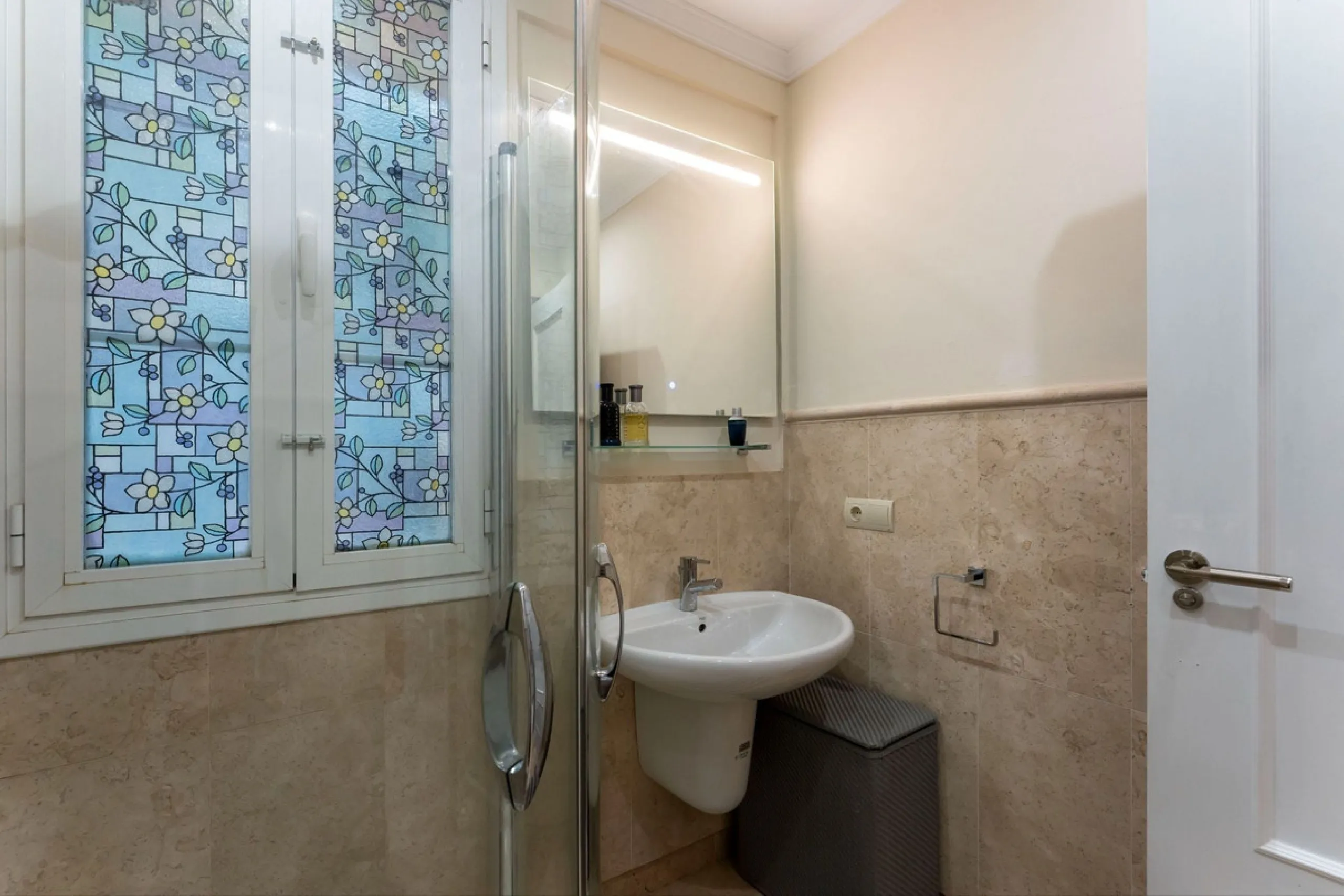 House - Detached Villa в продаже в Mijas, Málaga. В доме 3 спален и 3 ванных комнат. Площадь дома 143 м². Площадь участка 500 м²
