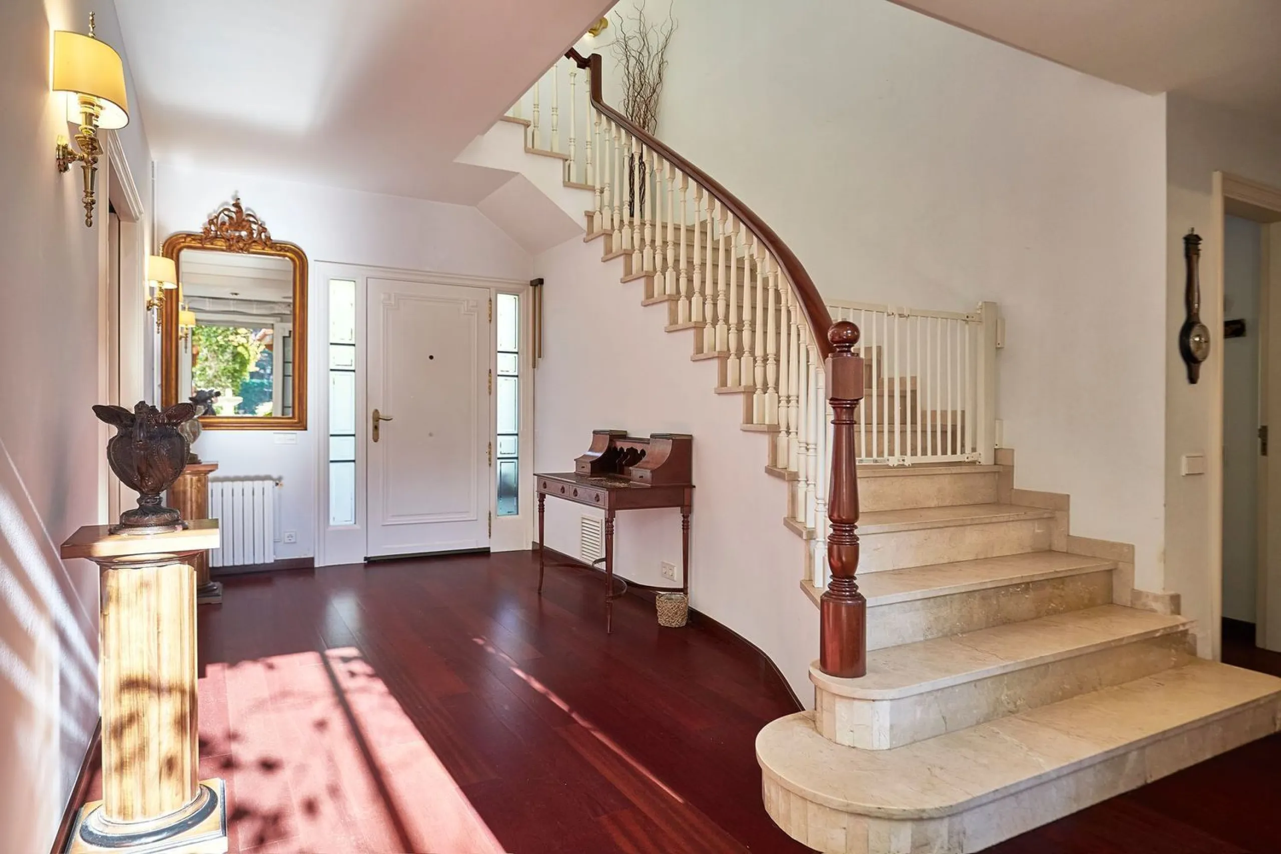 Casa independiente con gran parcela en Sant Just Desvern, Barcelona