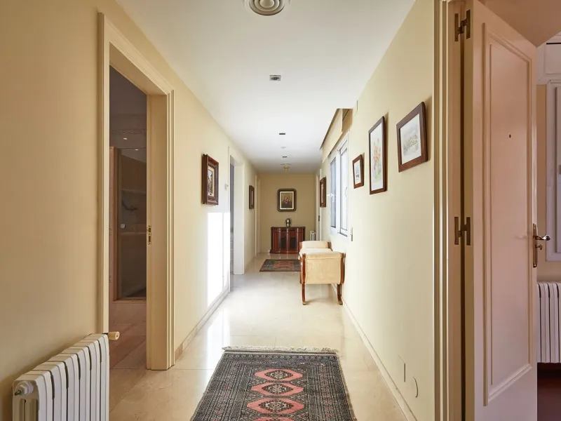 Casa independiente con gran parcela en Sant Just Desvern, Barcelona