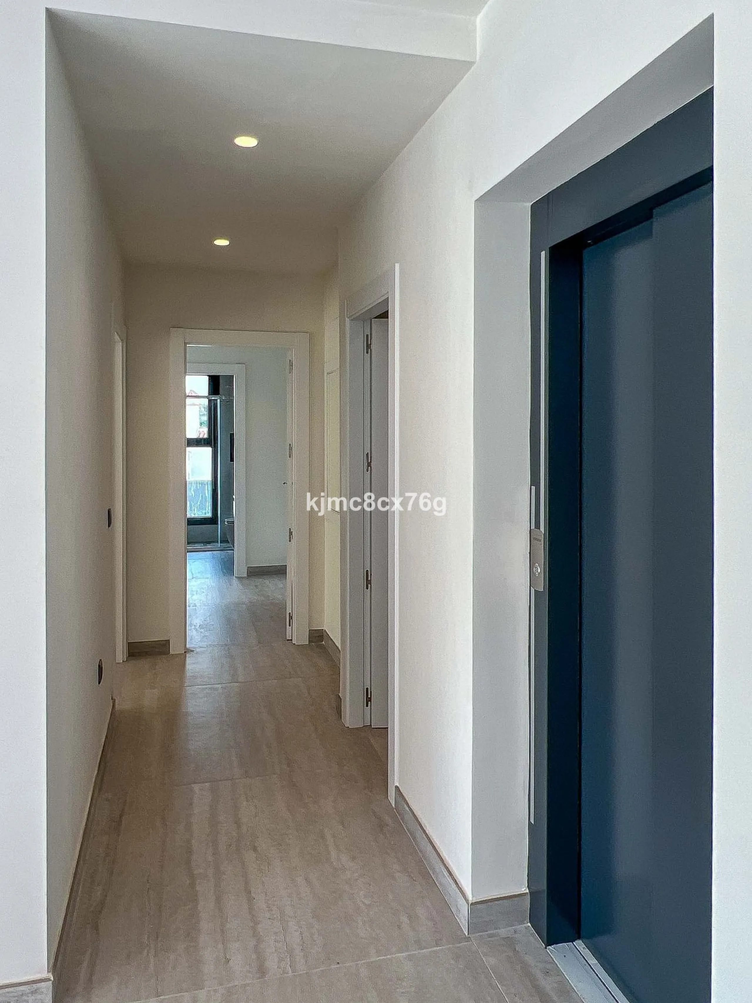 House - Detached Villa в продаже в Mijas, Málaga. В доме 5 спален и 7 ванных комнат. Площадь дома 615 м². Площадь участка 1114 м²