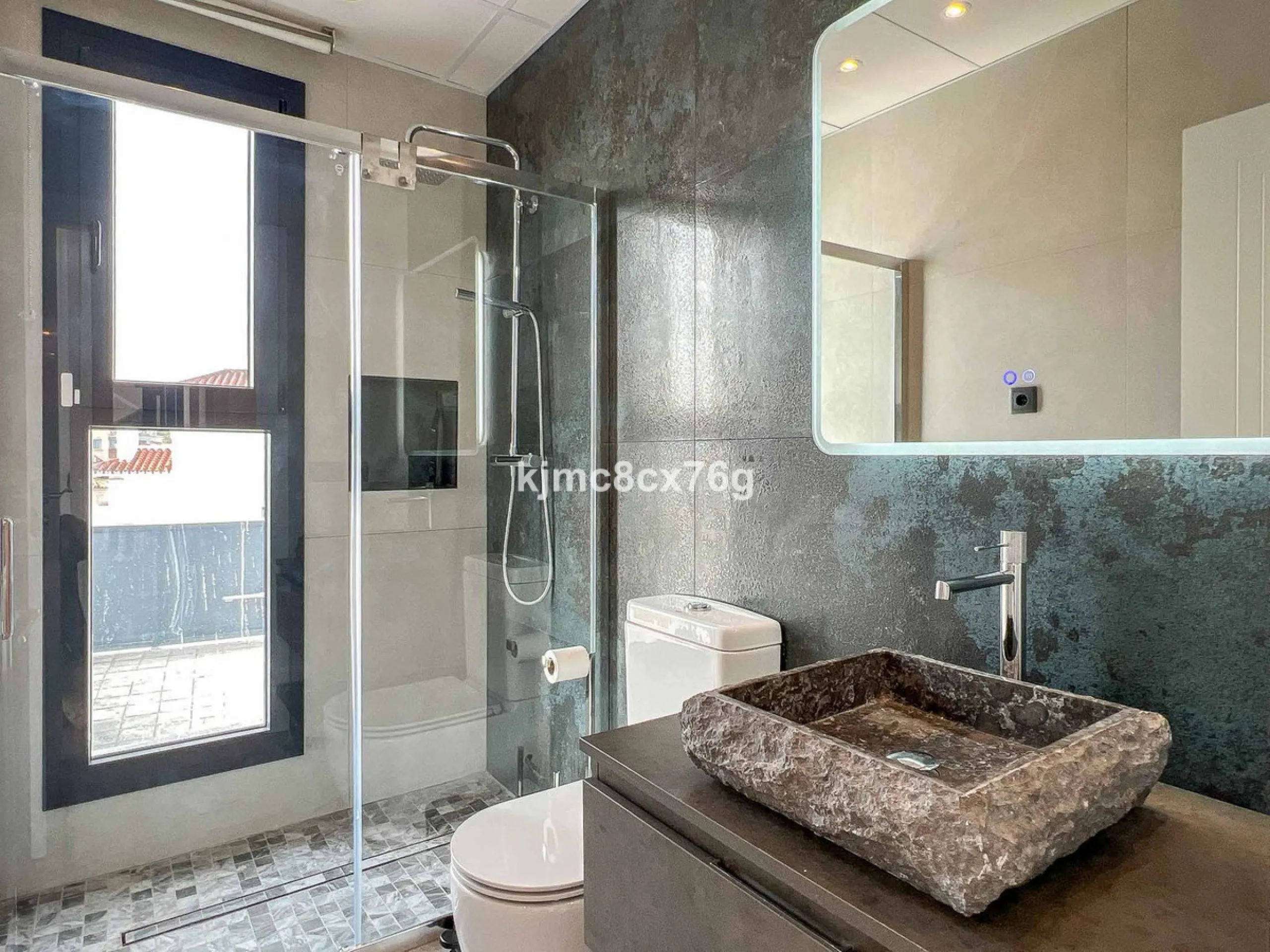 House - Detached Villa в продаже в Mijas, Málaga. В доме 5 спален и 7 ванных комнат. Площадь дома 615 м². Площадь участка 1114 м²