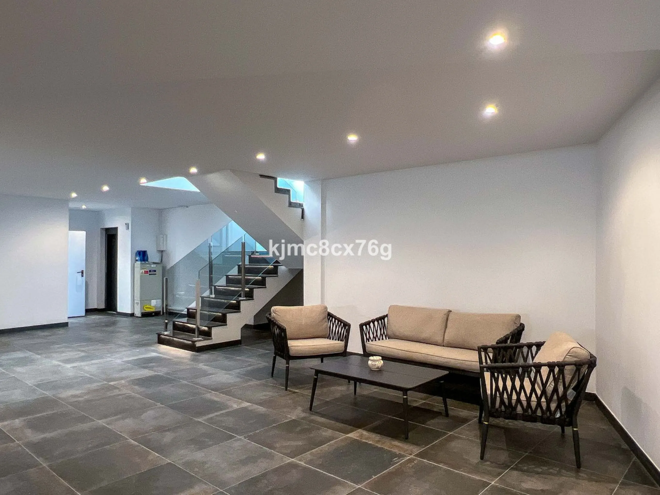 House - Detached Villa в продаже в Mijas, Málaga. В доме 5 спален и 7 ванных комнат. Площадь дома 615 м². Площадь участка 1114 м²
