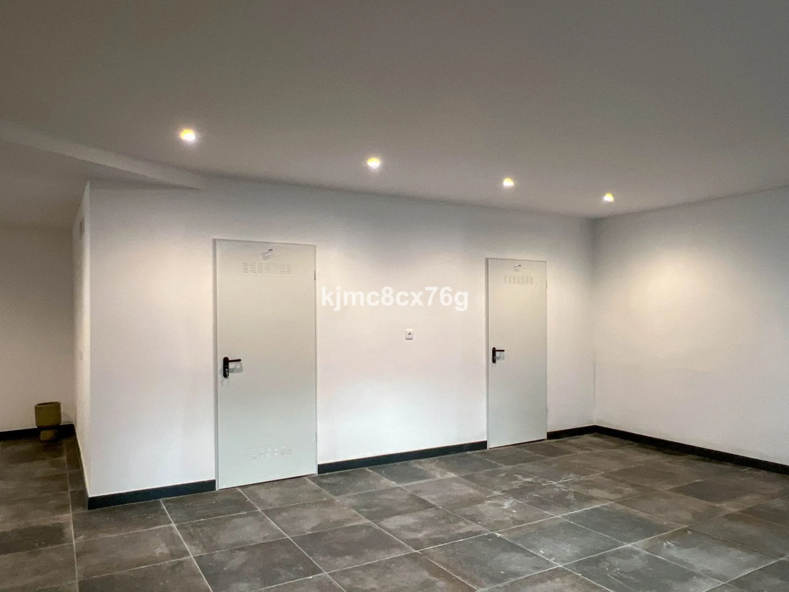 House - Detached Villa в продаже в Mijas, Málaga. В доме 5 спален и 7 ванных комнат. Площадь дома 615 м². Площадь участка 1114 м²